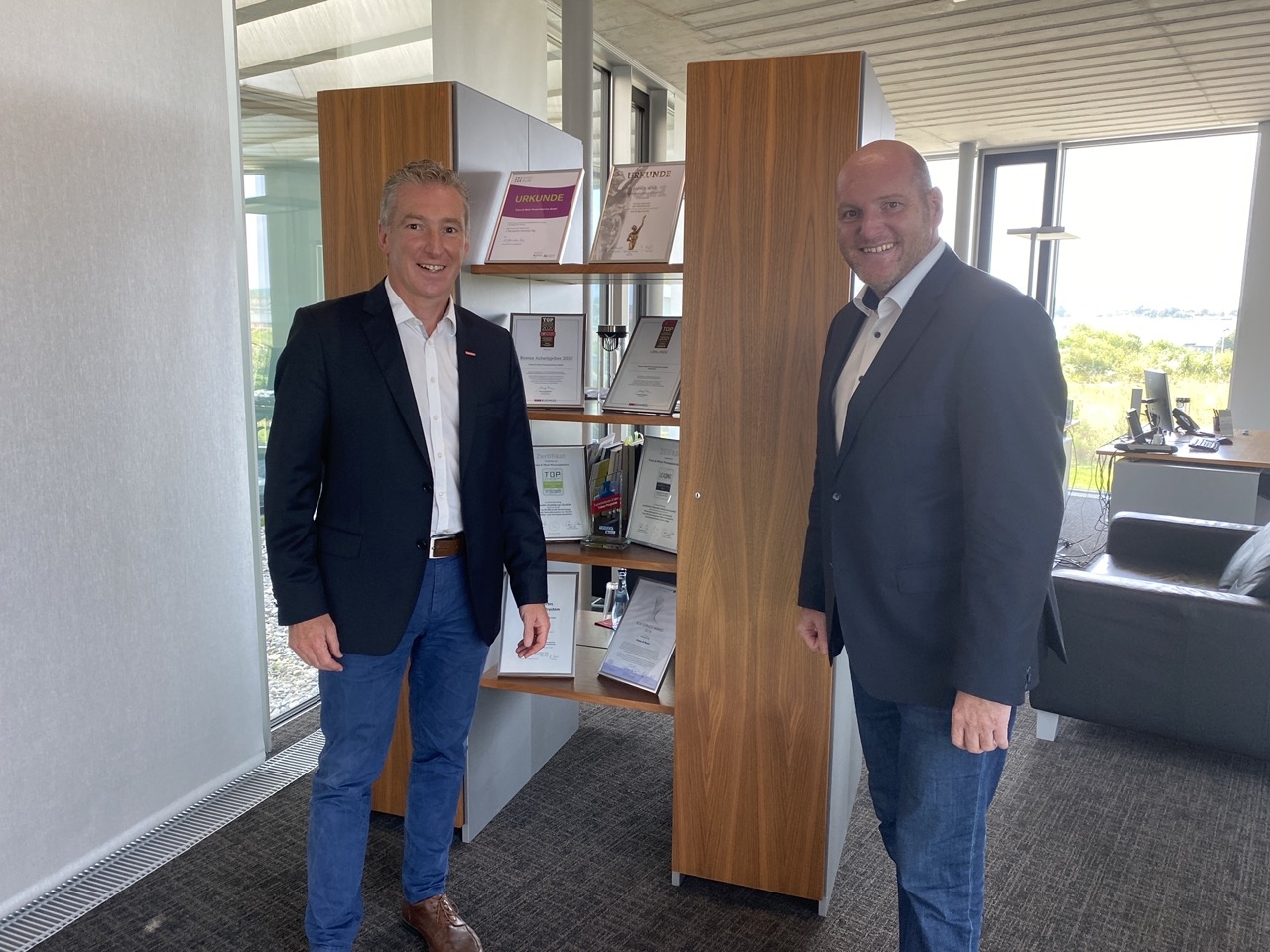 MdL Brauer und Herr Dr. Eisenbeiß im Gespräch