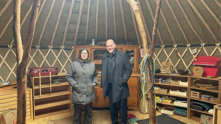 Zu Gast bei  Projektleiterin, Frau Martina Frontzek des Waldkindergartens in Bühlerzimmern
